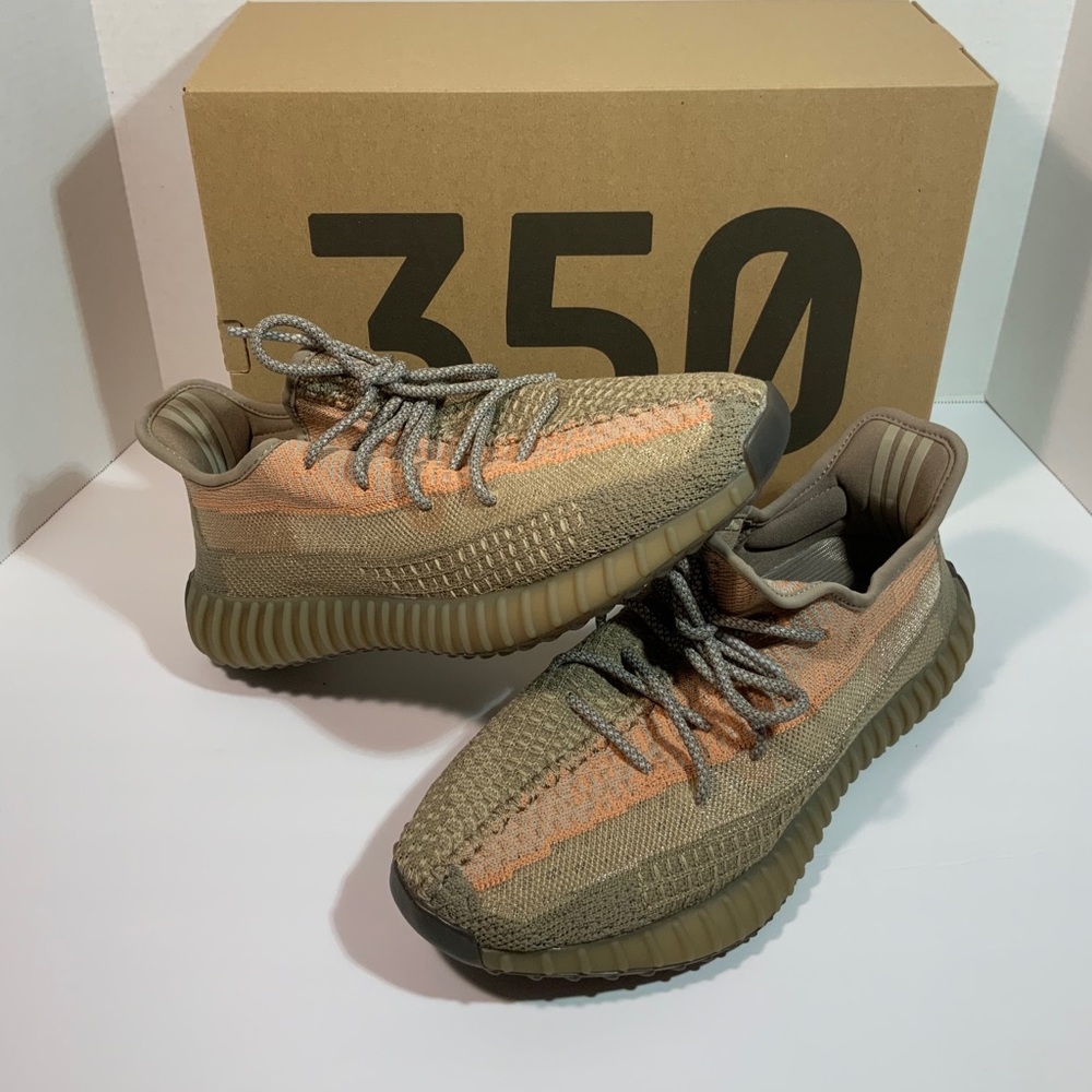 YEEZY BOOST 350 V2 (SAND TAUPE) NEW